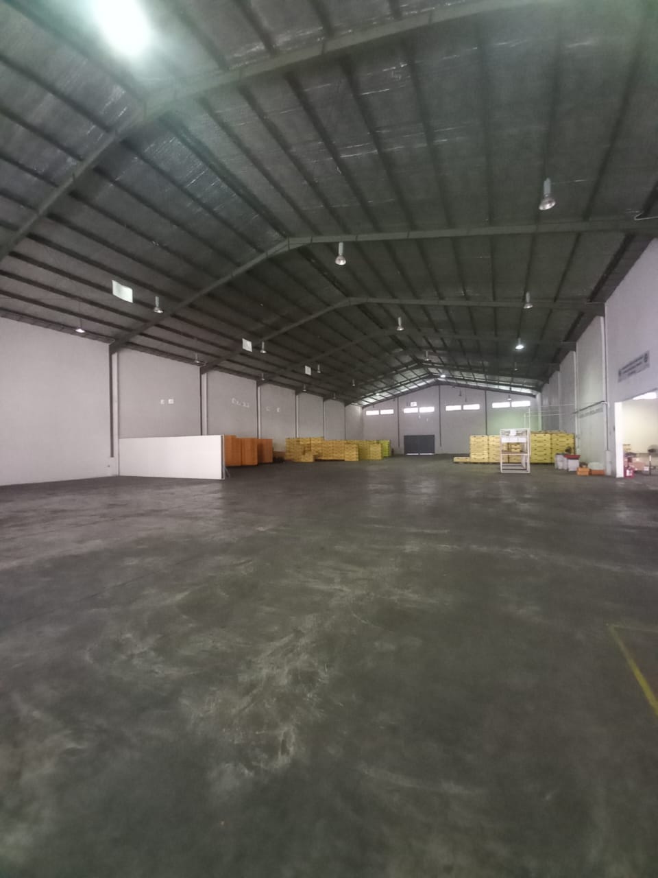 Gudang disewakan di Delta Silicon Cikarang